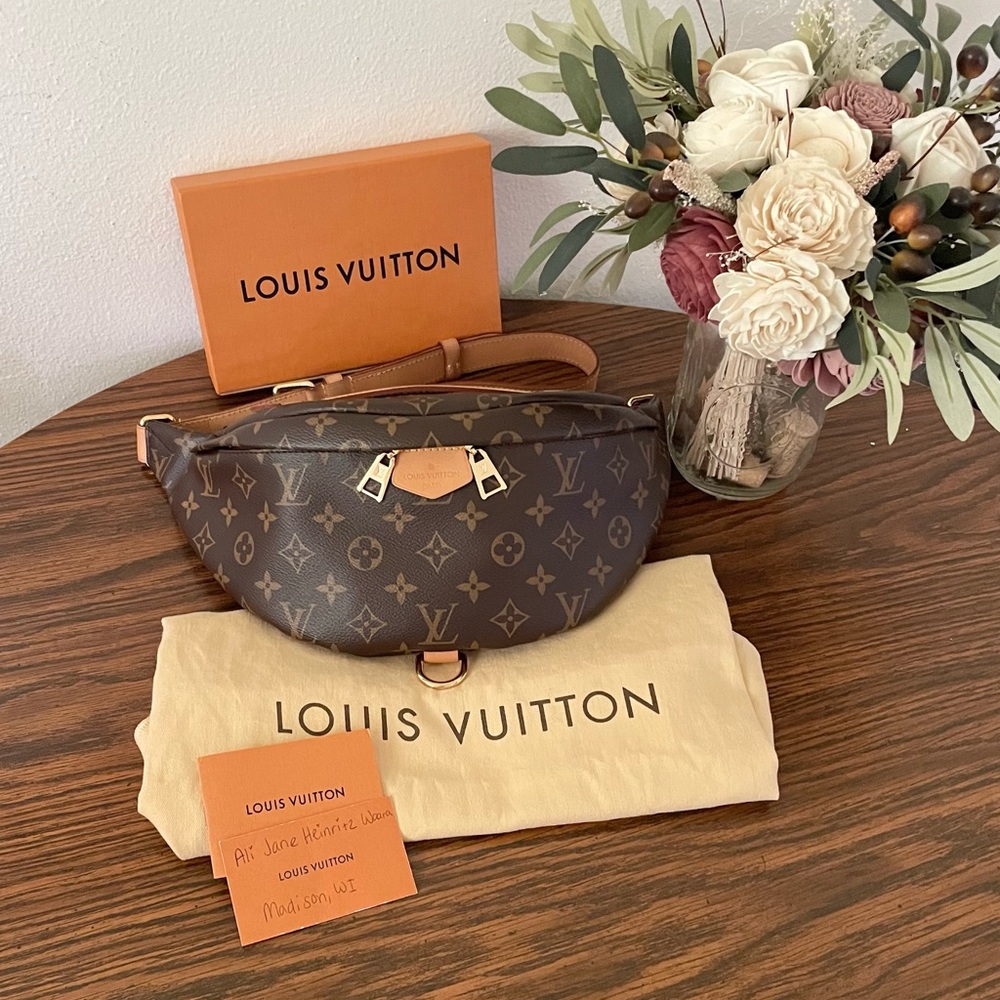 💕sold💕Louis Vuitton Bumbag Monogram